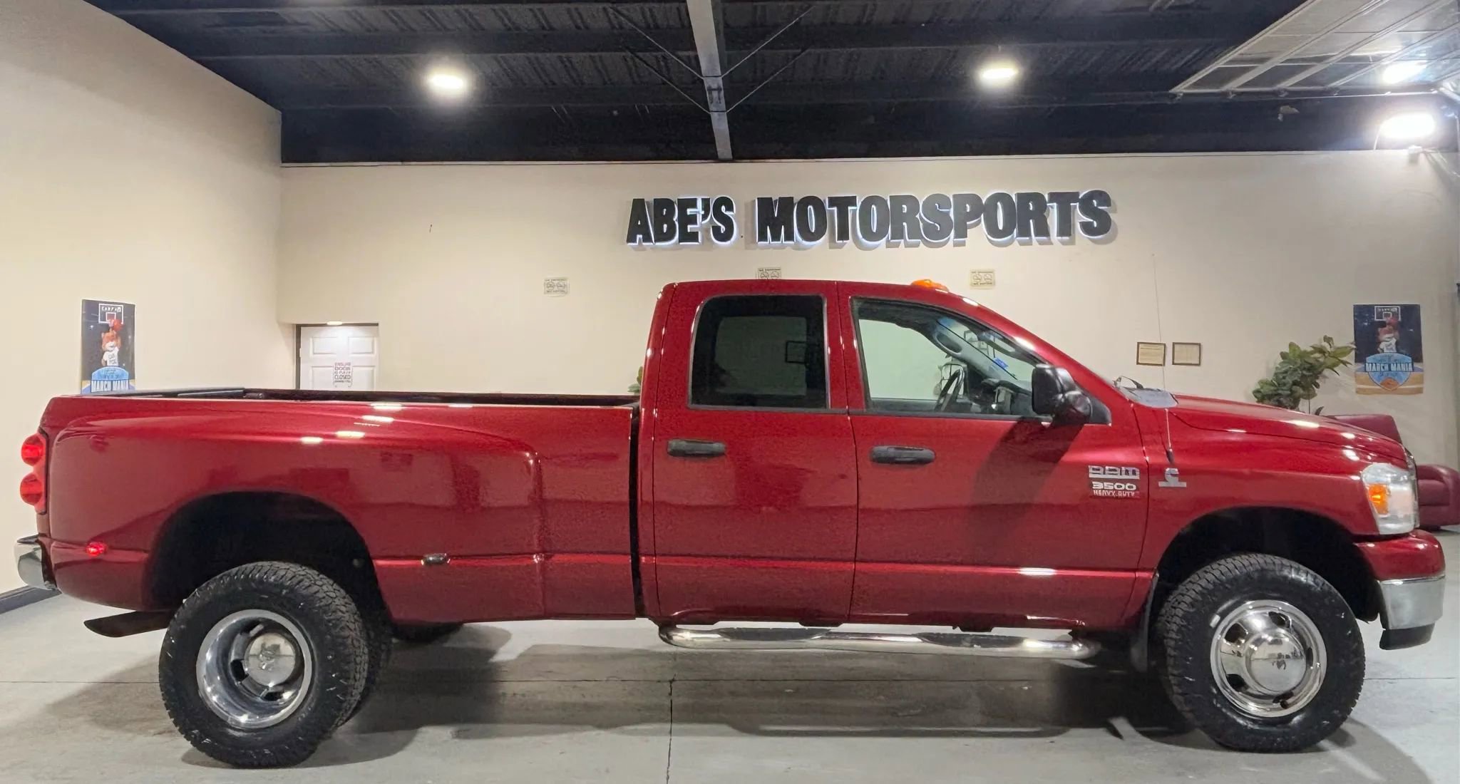Used 2009 Dodge Ram 3500 Truck SLT w/ Popular Equipment Group image 4