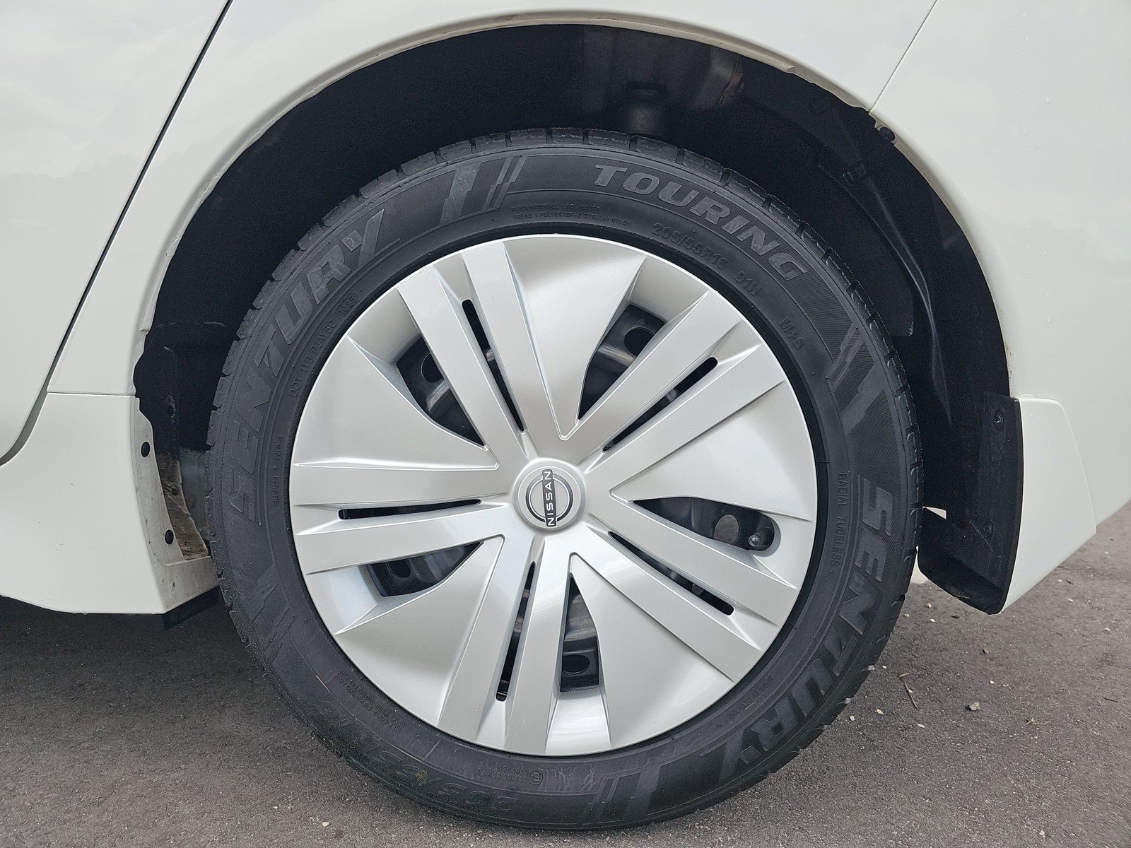Used 2024 Nissan Leaf S FWD image 32