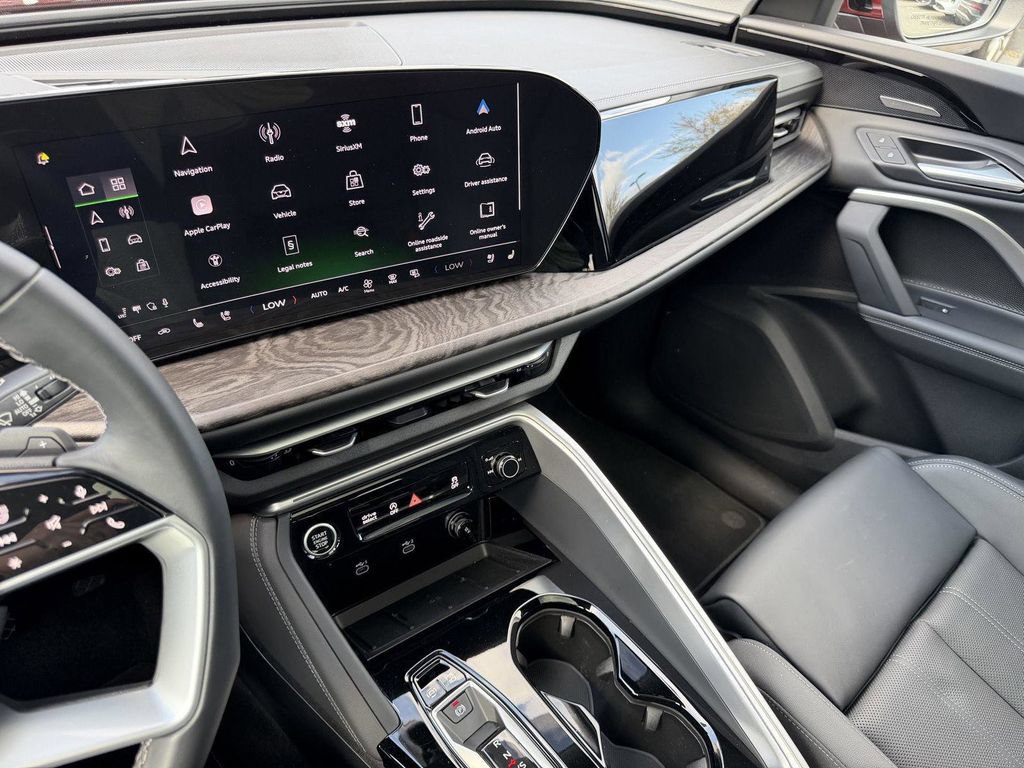 Used 2025 Audi Q5 Premium Plus w/ Premium Plus AWD/4WD image 22