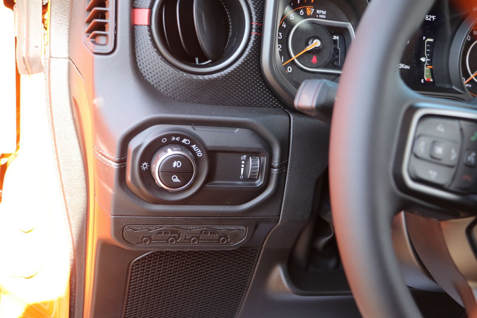 New 2025 Jeep Gladiator Rubicon w/ Convenience Group image 11