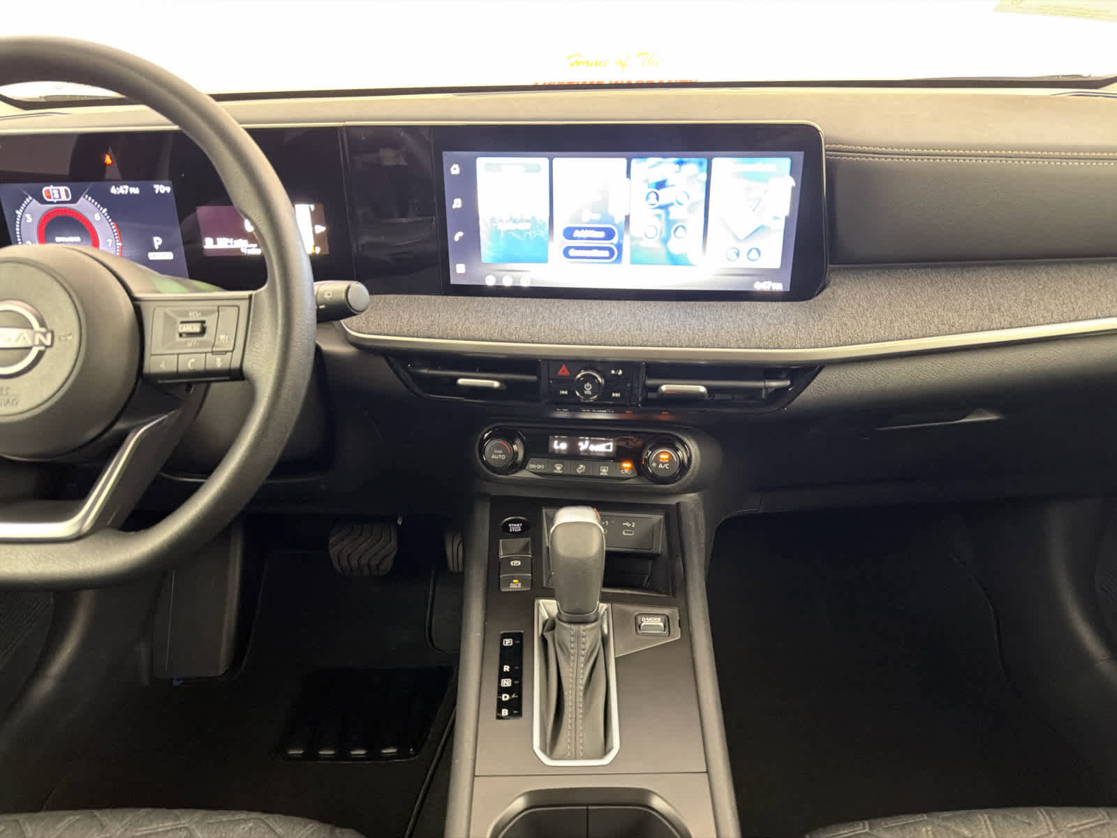 New 2026 Nissan Kicks SV image 19