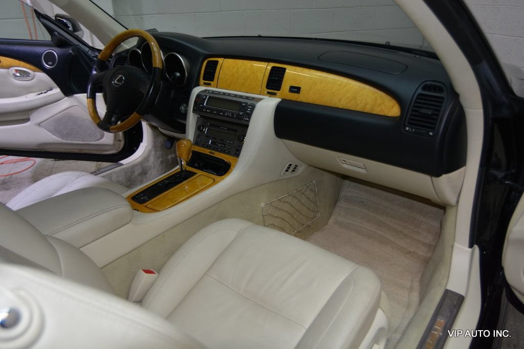 Used 2002 Lexus SC 430 Convertible RWD image 16