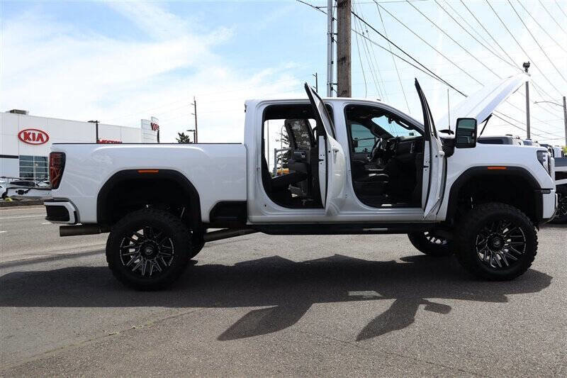 Used 2025 GMC Sierra 3500 AT4 AWD/4WD image 41