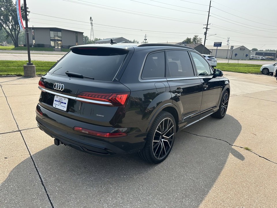 Used 2021 Audi Q7 3.0T Prestige w/ Prestige Package image 5