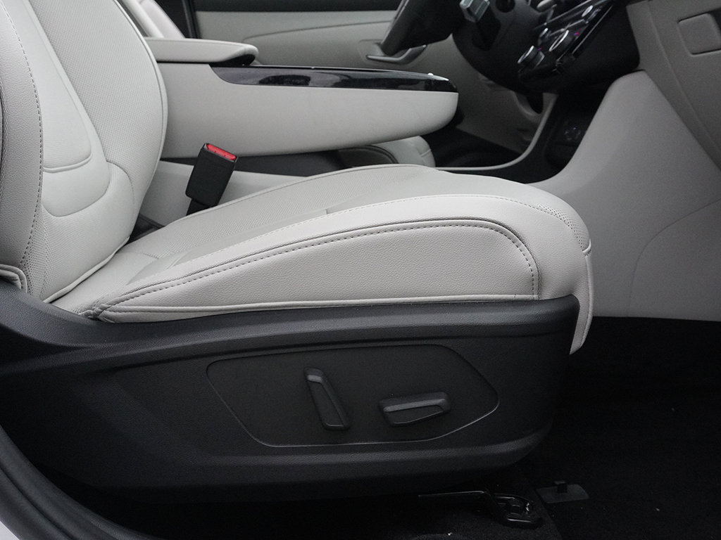 Used 2025 Hyundai Tucson Limited AWD/4WD image 37