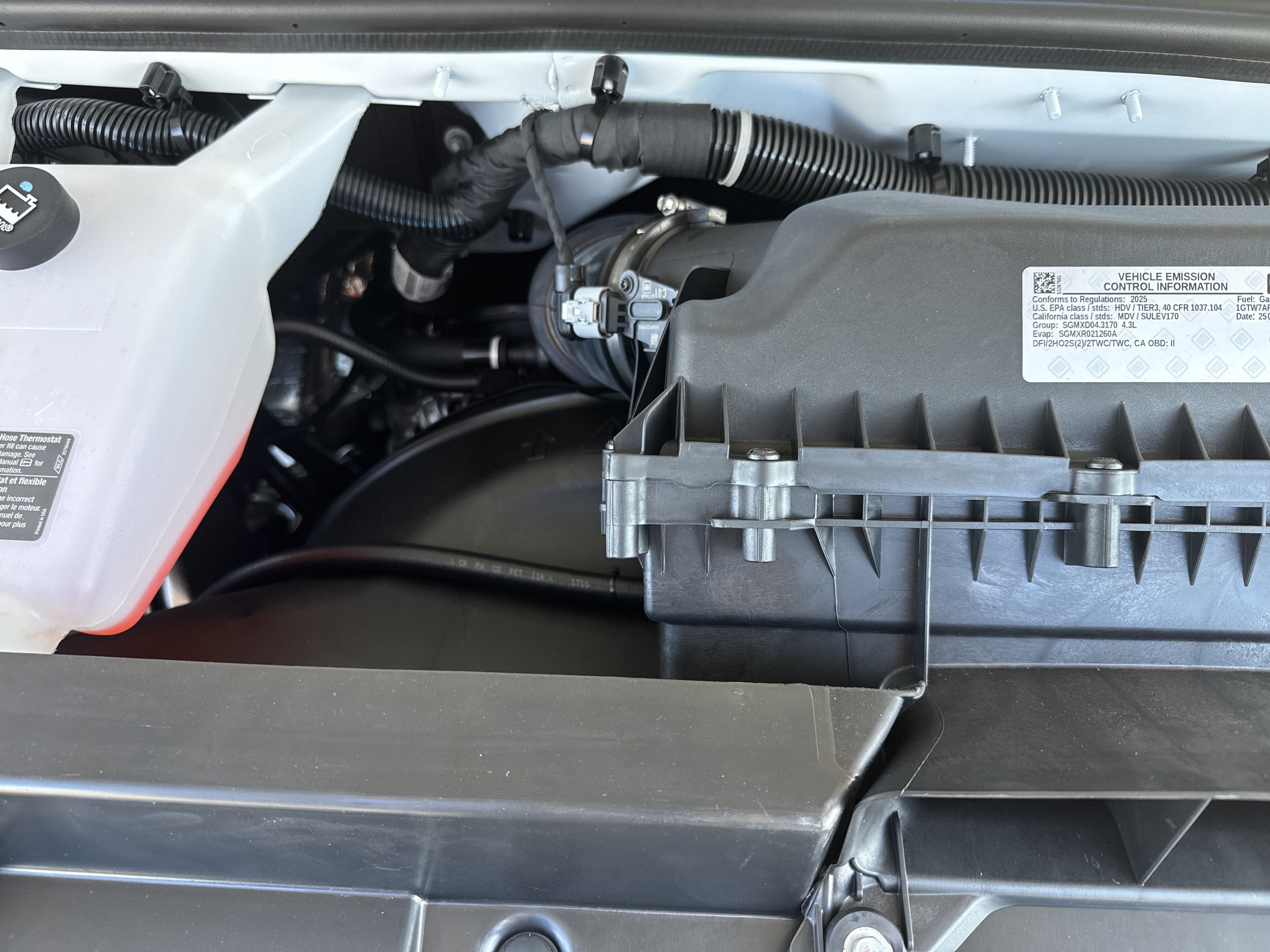 New 2025 GMC Savana 2500 w/ Driver Convenience Package RWD image 30