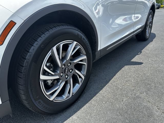 Certified 2024 Lincoln Corsair AWD w/ Equipment Group 101A image 12