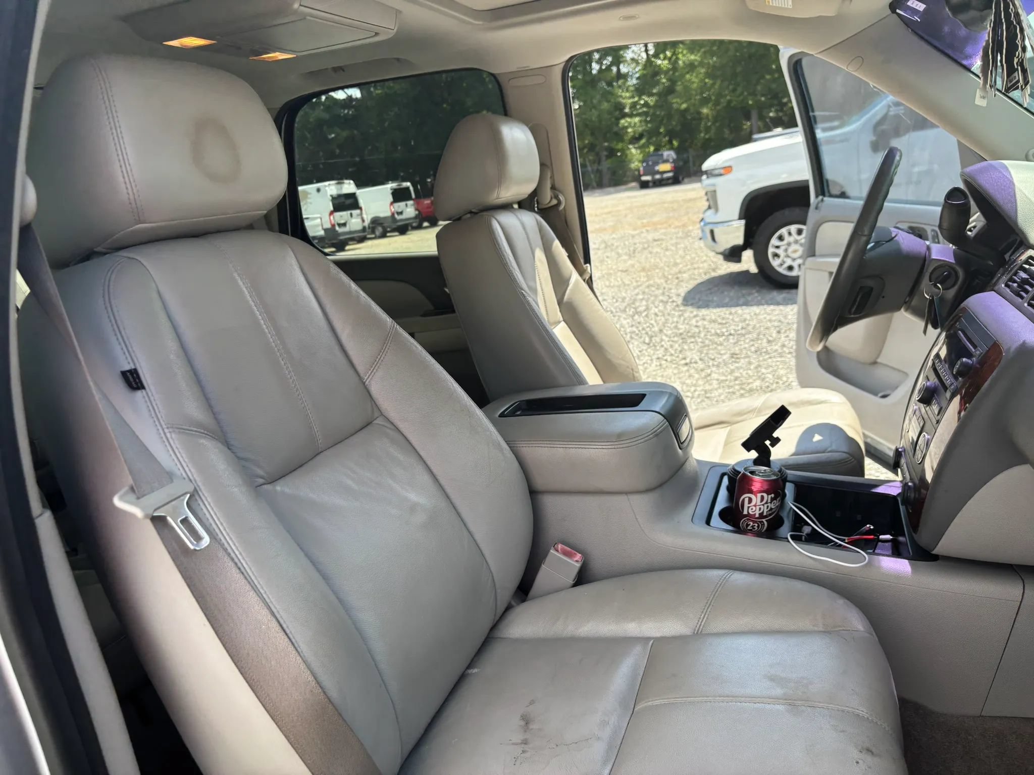 Used 2012 Chevrolet Tahoe LT w/ Luxury Package RWD image 17