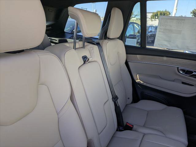 New 2026 Volvo XC90 B6 Plus w/ Protection Package Premier image 13