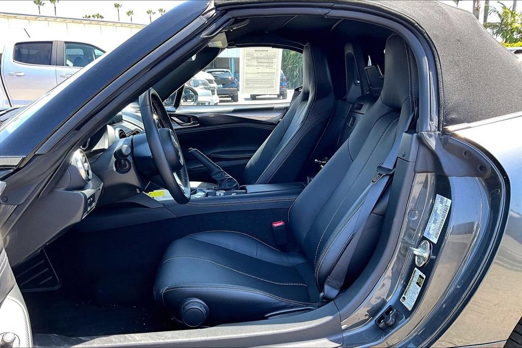 Certified 2025 MAZDA MX-5 Miata Grand Touring RWD image 14