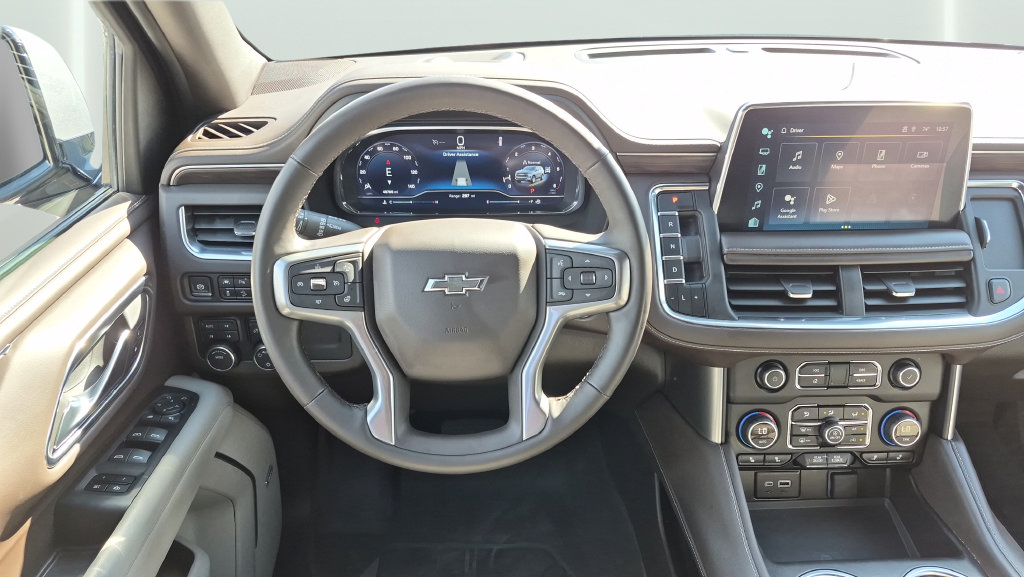 Used 2024 Chevrolet Suburban Z71 w/ Luxury Package AWD/4WD image 20