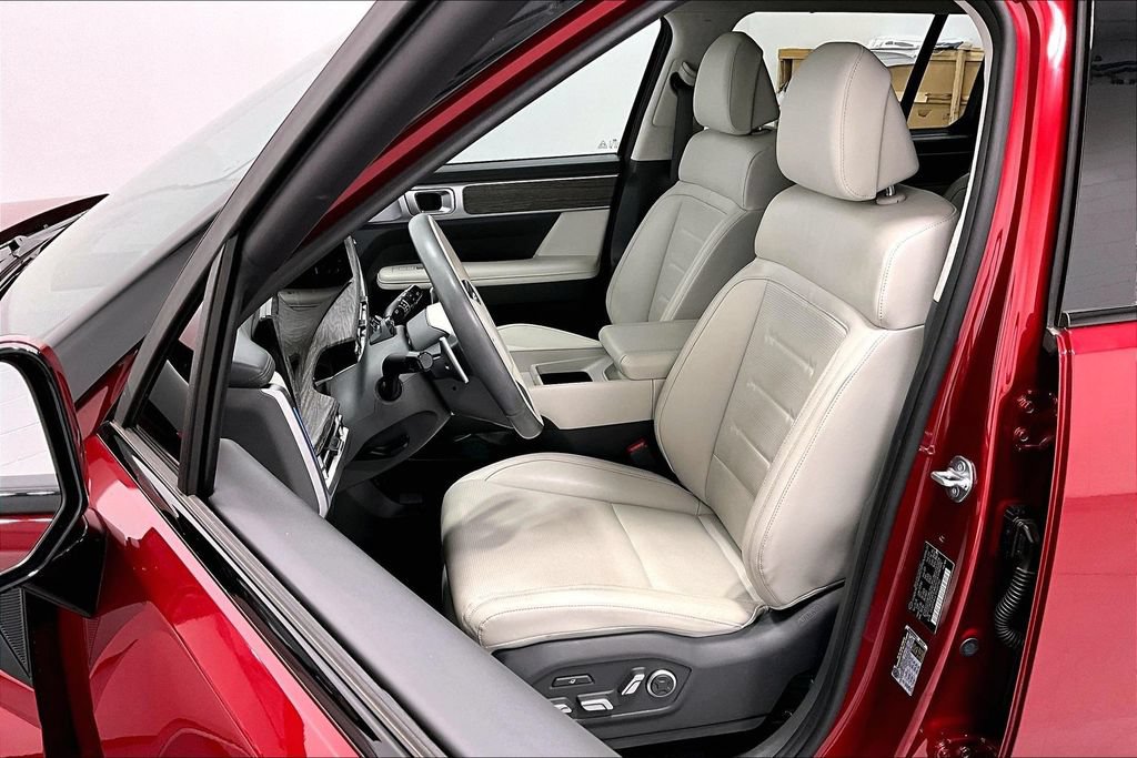 Used 2025 Hyundai Santa Fe Calligraphy FWD image 31