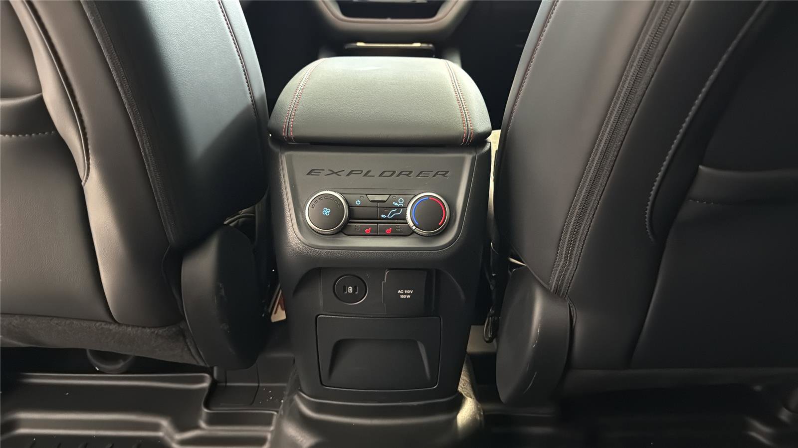 Used 2025 Ford Explorer ST w/ Sun And Sound Package image 28