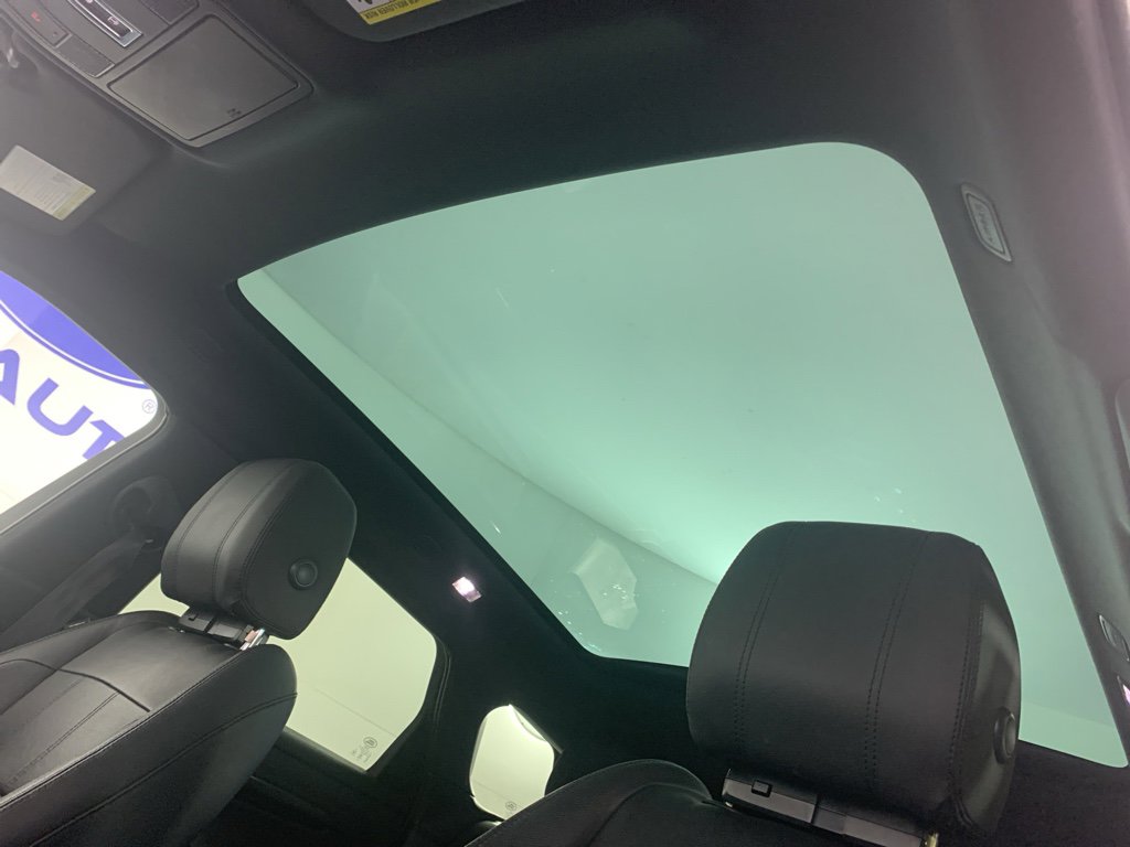 Used 2020 Land Rover Range Rover Evoque SE image 30