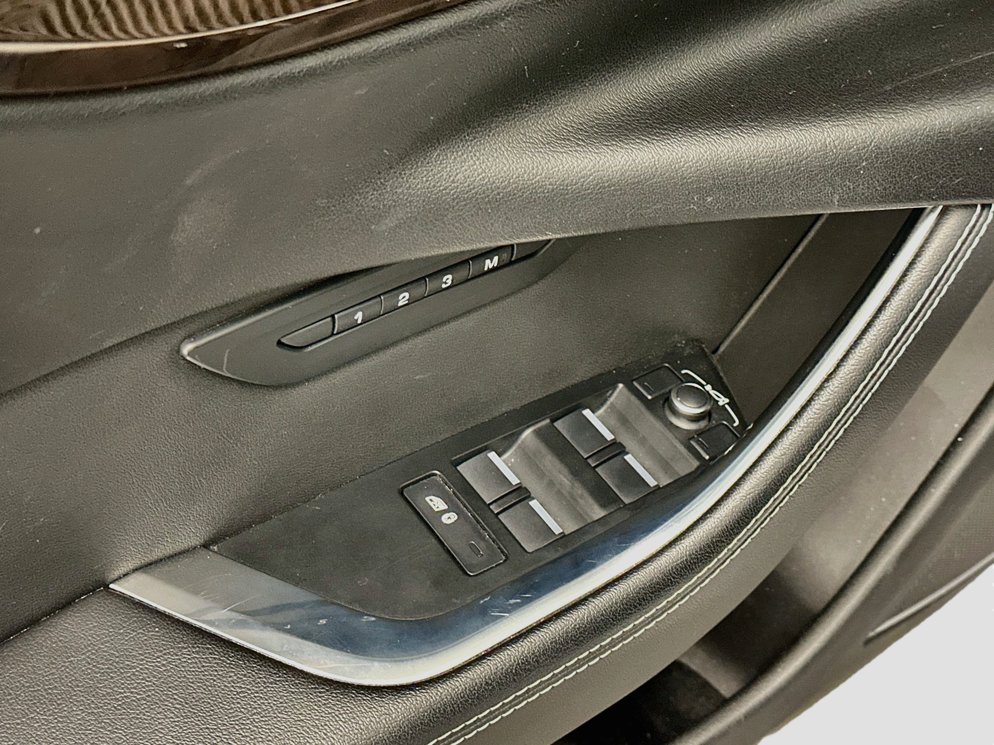 Used 2020 Jaguar XE R-Dynamic S AWD/4WD image 15