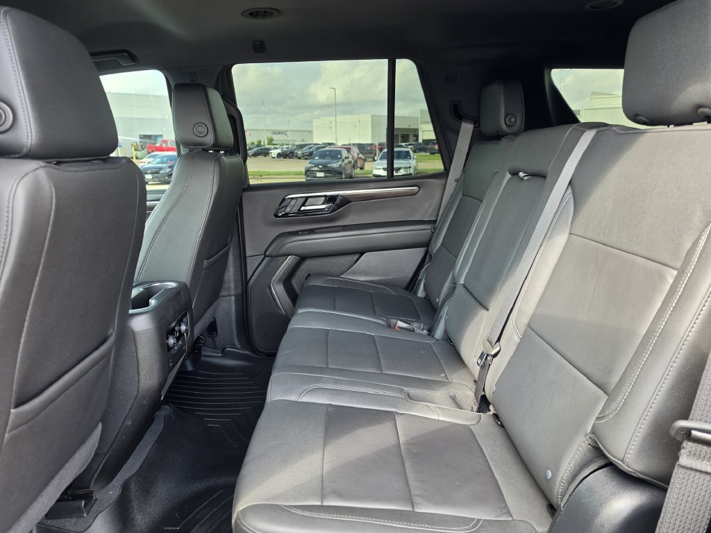 Used 2025 Chevrolet Tahoe LT RWD image 28