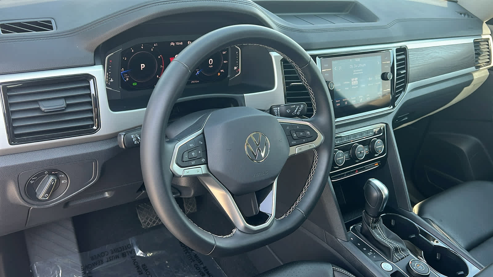 Certified 2023 Volkswagen Atlas SE image 10