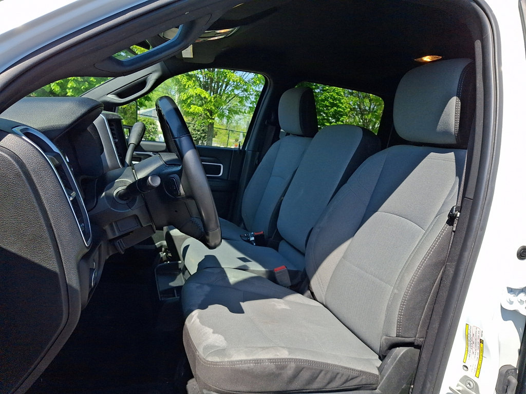 Certified 2024 RAM 2500 Big Horn AWD/4WD image 24