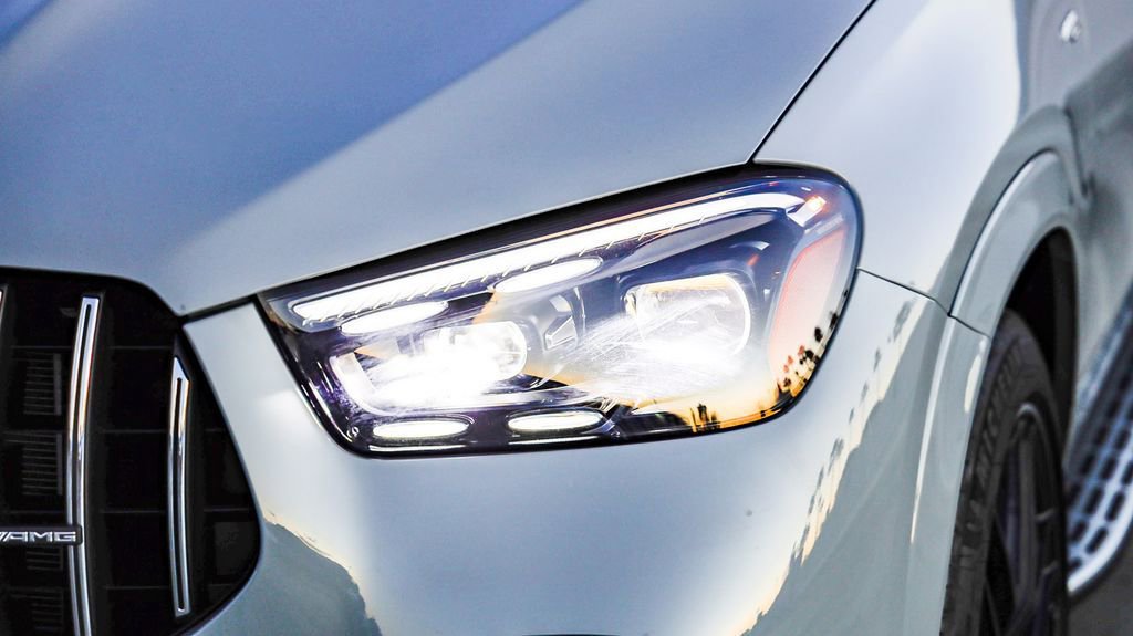 Used 2025 Mercedes-Benz GLE 53 AMG 4MATIC image 5