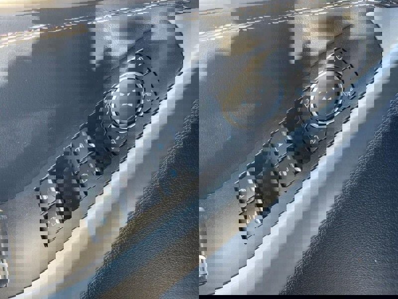 Used 2021 Ford Explorer Limited w/ Equipment Group 301A image 25