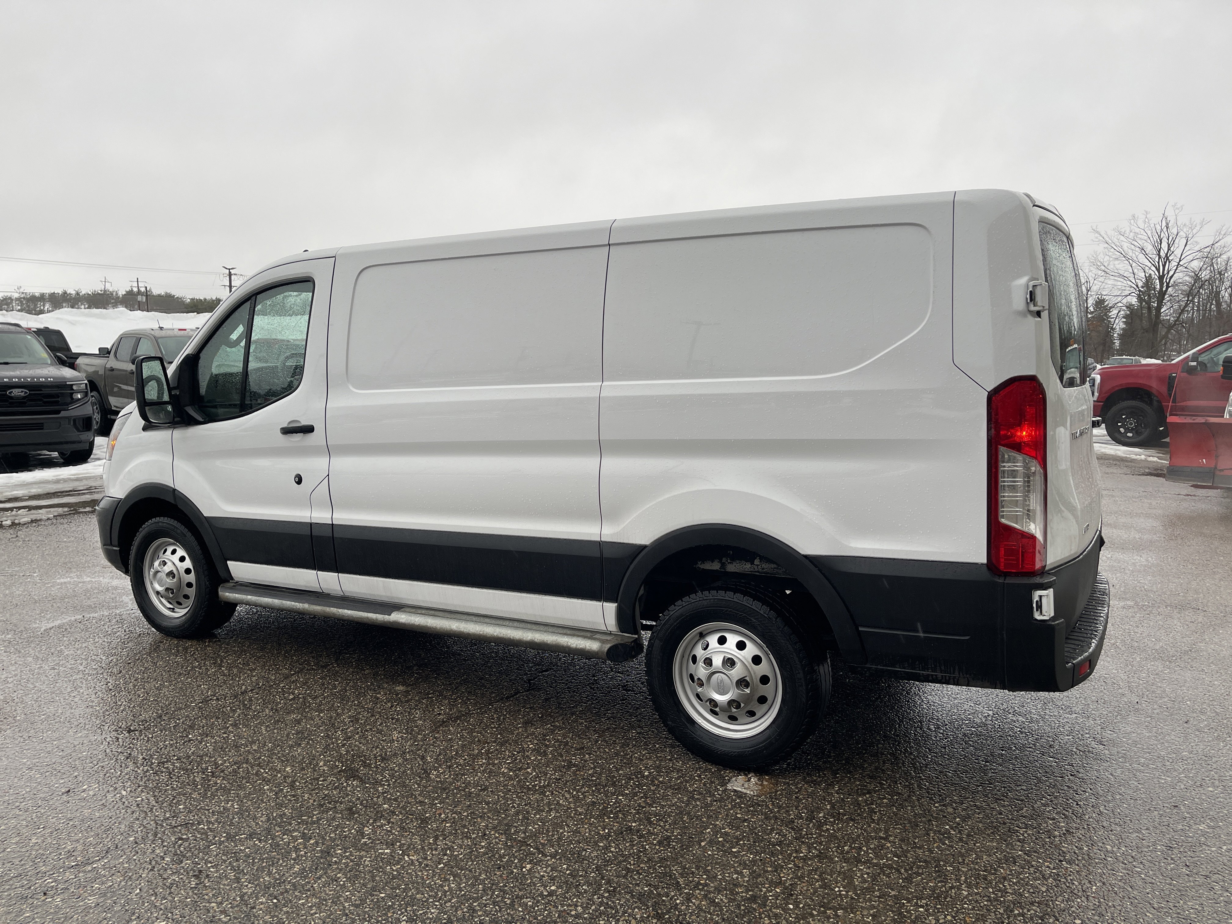 Certified 2023 Ford Transit 250 w/ Exterior Upgrade Package image 6