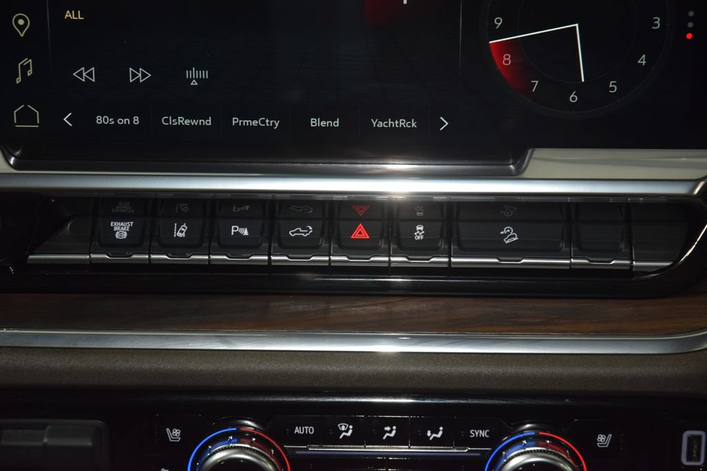 Used 2025 GMC Sierra 2500 SLT w/ SLT Premium Package AWD/4WD image 33