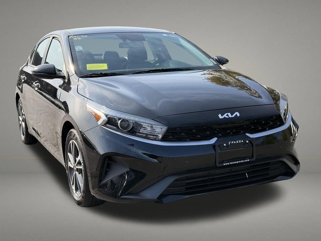 Used 2023 Kia Forte LXS w/ LXS Technology Package image 8