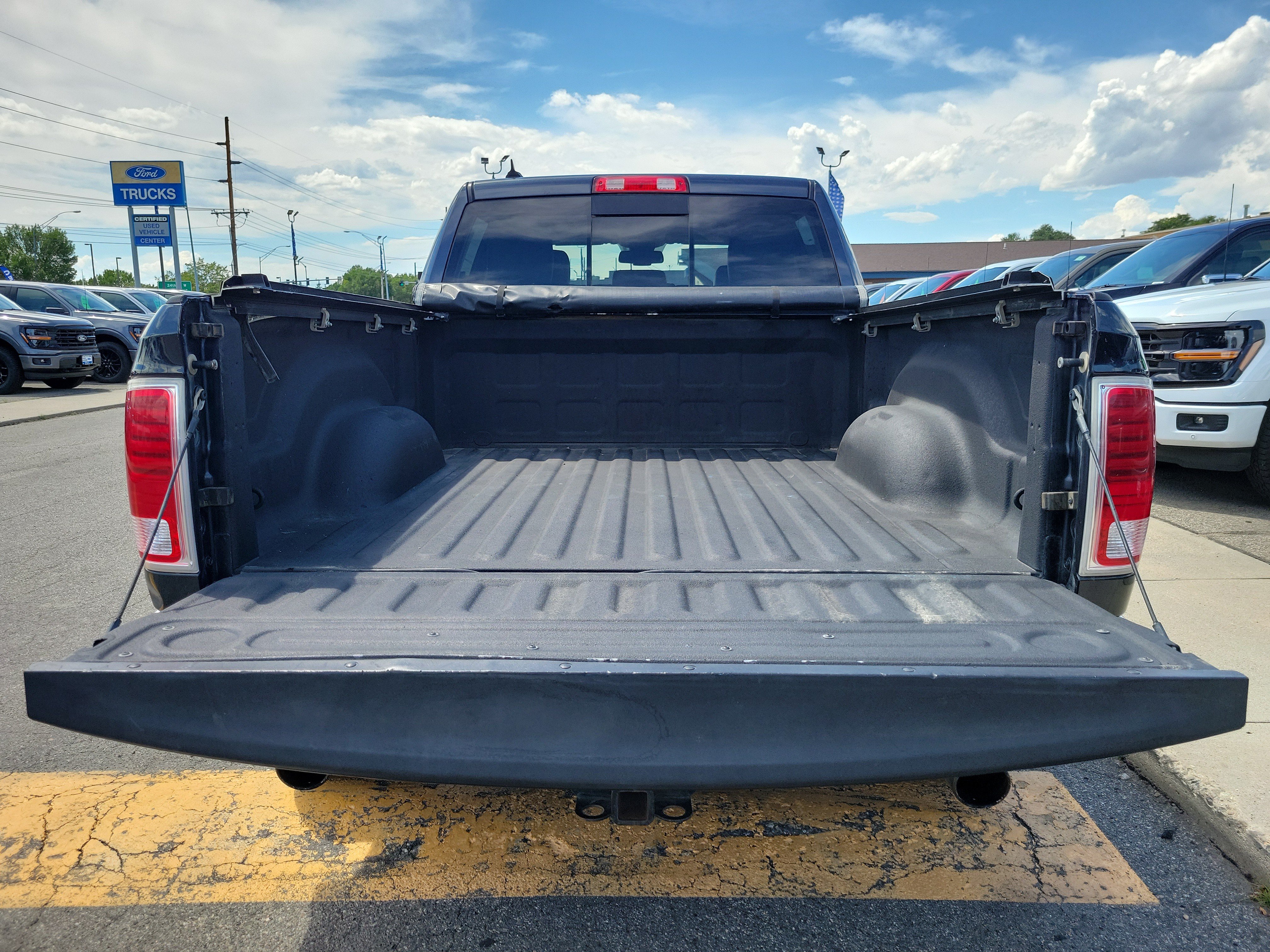 Used 2013 RAM 1500 Laramie w/ Convenience Group AWD/4WD image 10
