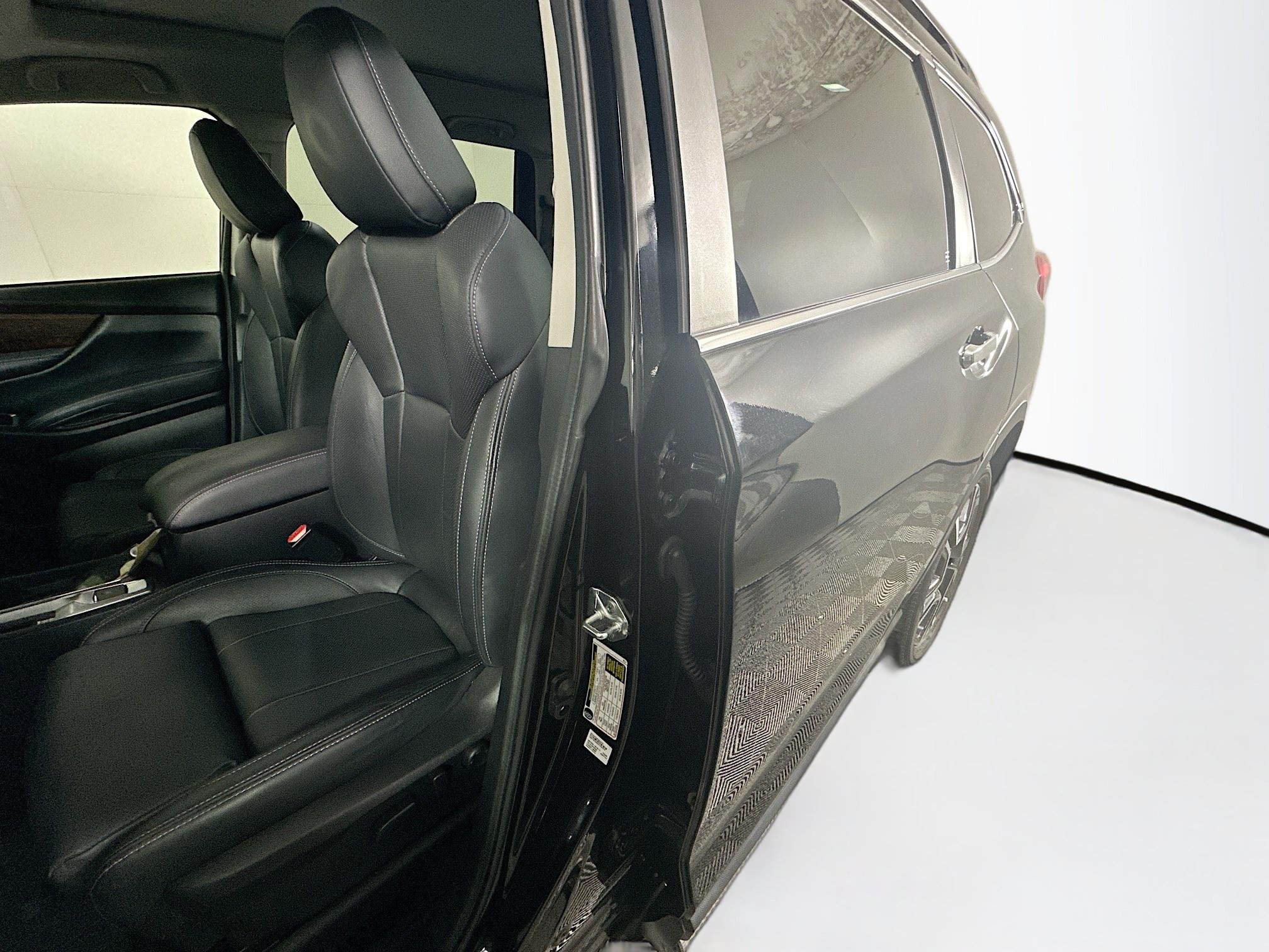Used 2023 Subaru Ascent Touring AWD/4WD image 12