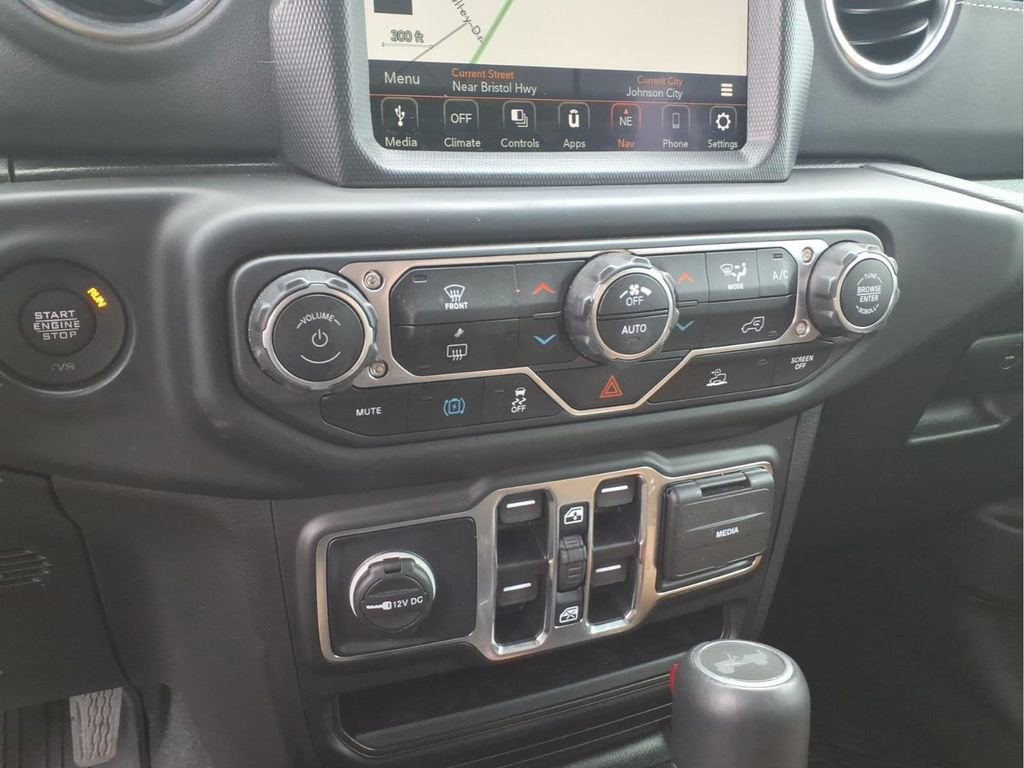 Used 2023 Jeep Wrangler Unlimited Sahara image 25