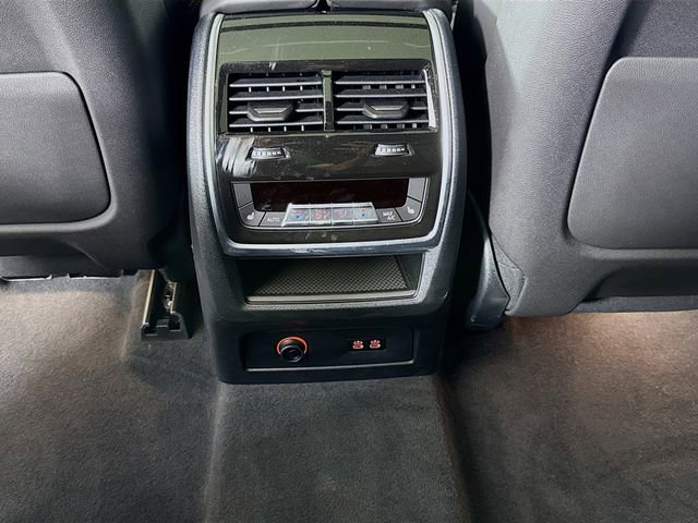 Used 2024 BMW ALPINA XB7 image 27