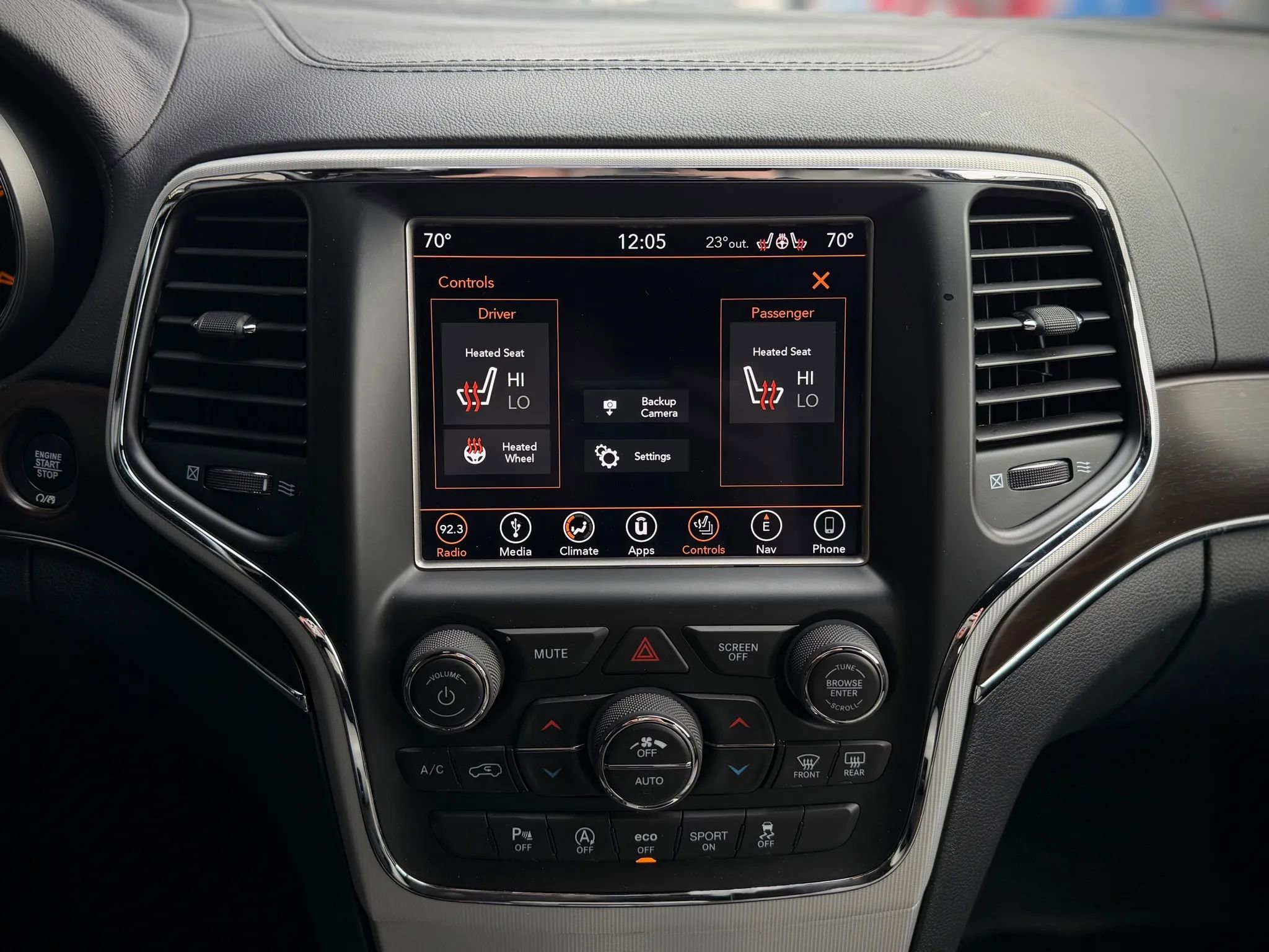 Used 2018 Jeep Grand Cherokee Limited image 18