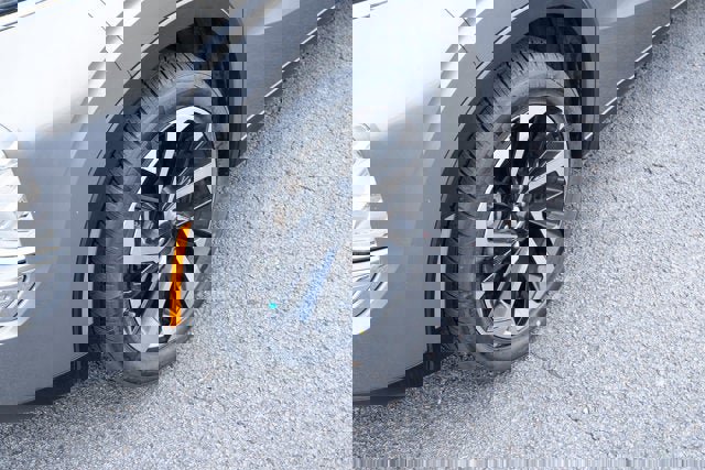 Used 2024 Mitsubishi Outlander SE Black Edition image 9