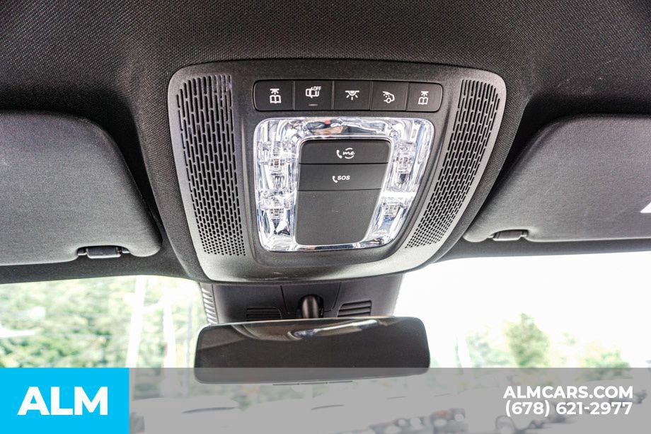 Used 2024 Mercedes-Benz GLB 250 image 32