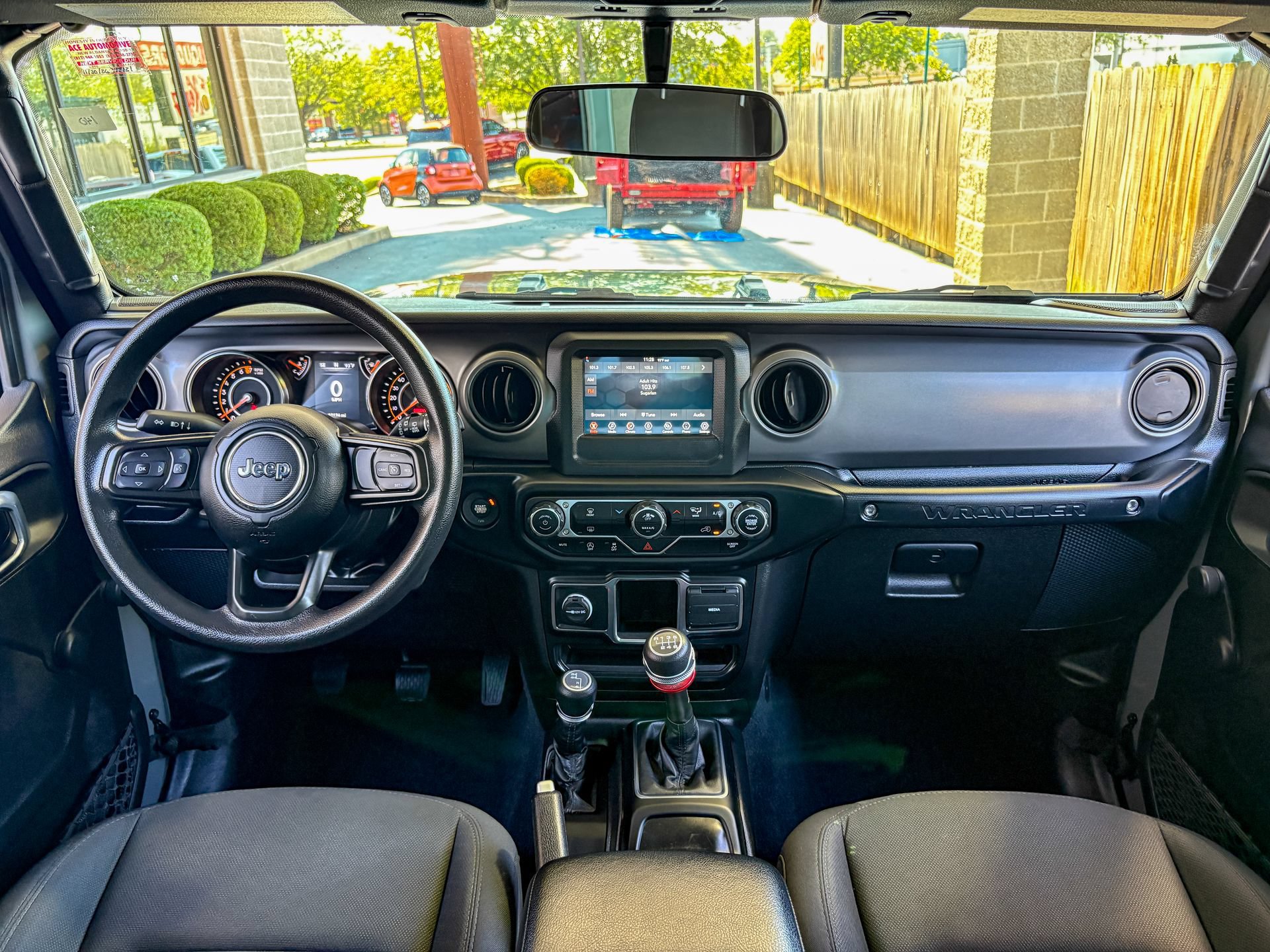 Used 2022 Jeep Wrangler Sport AWD/4WD image 2