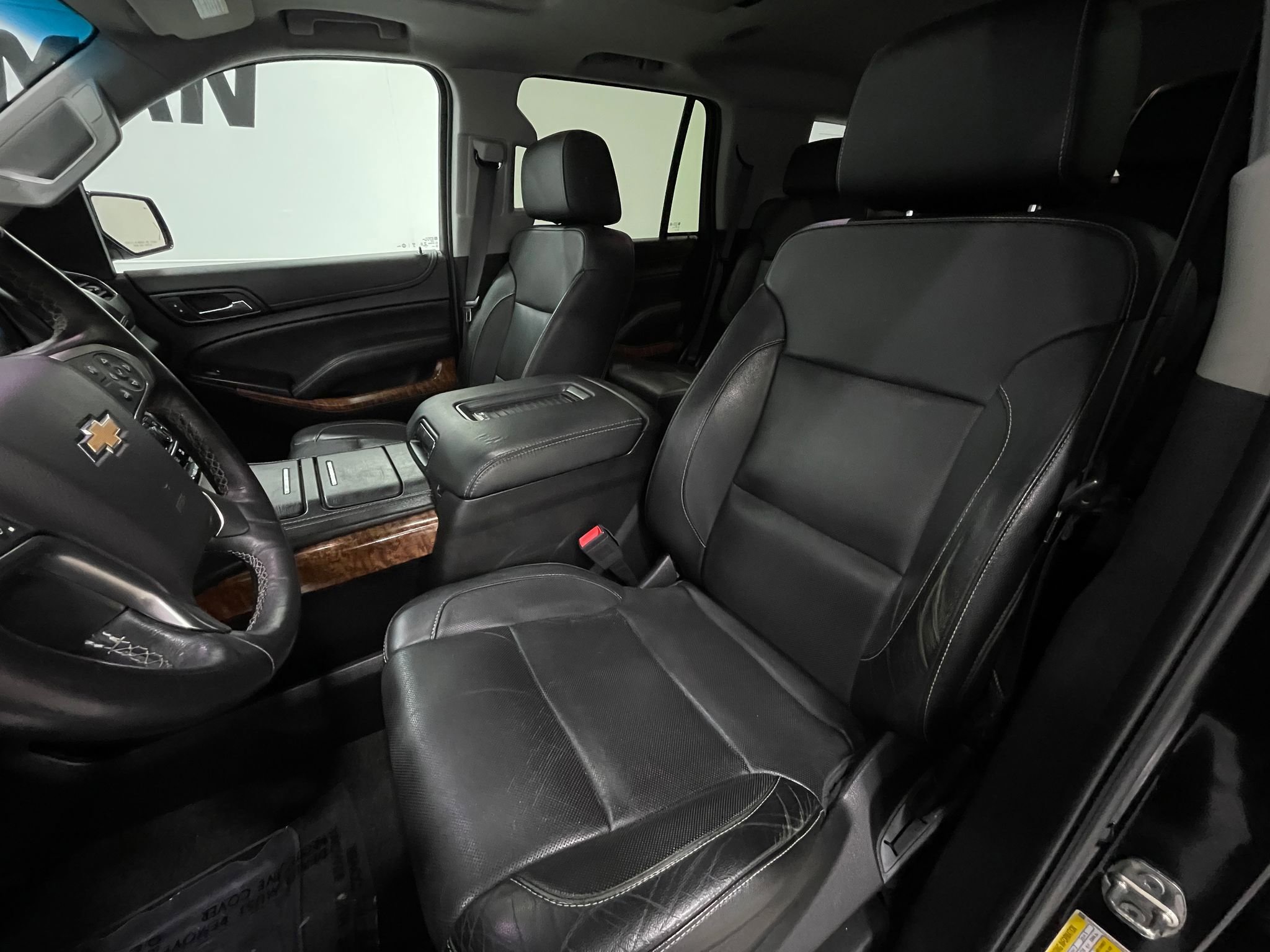 Used 2018 Chevrolet Tahoe Premier AWD/4WD image 16