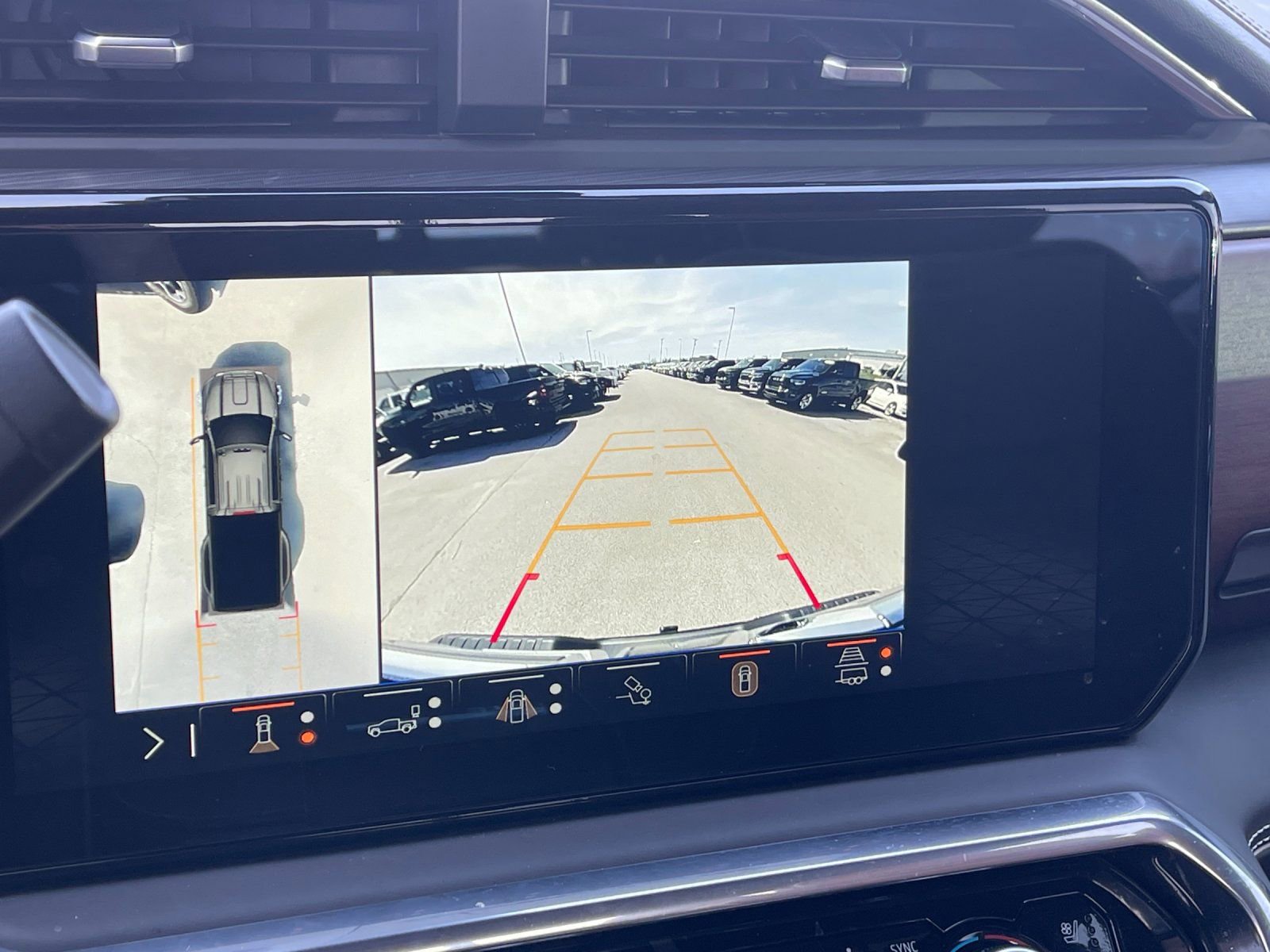 Used 2024 GMC Sierra 3500 Denali Ultimate image 22