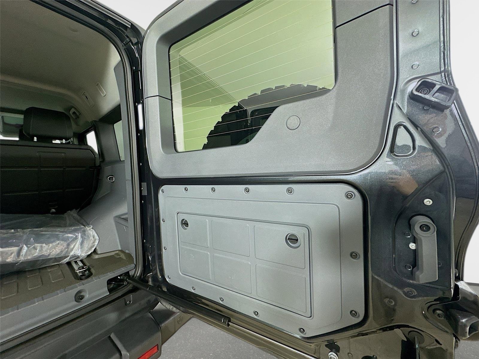 Used 2024 INEOS Grenadier Fieldmaster Edition image 44