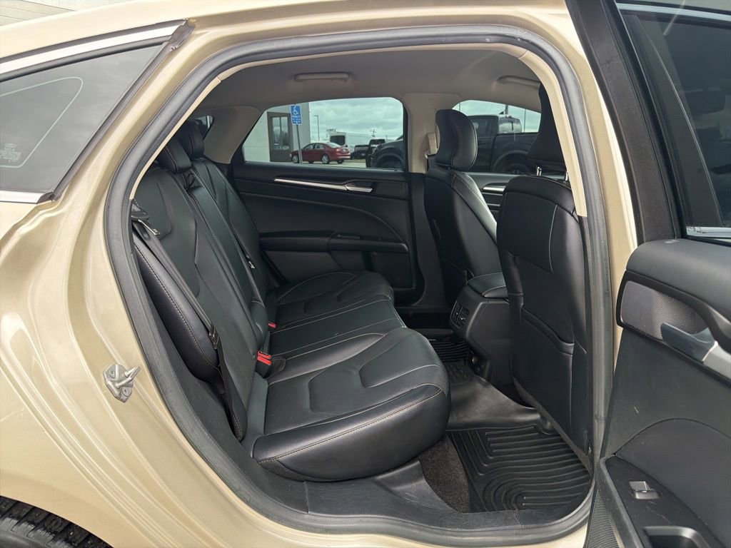 Used 2017 Ford Fusion Titanium image 17