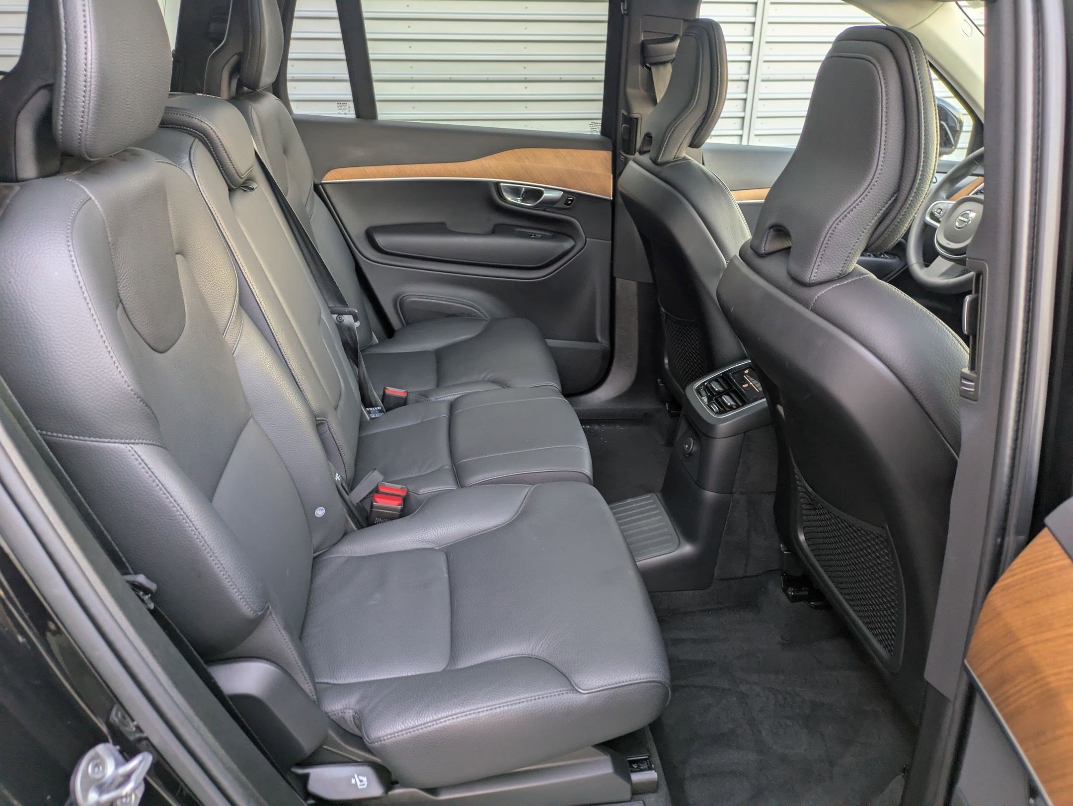 Certified 2023 Volvo XC90 T8 Plus w/ Protection Package Premier image 32