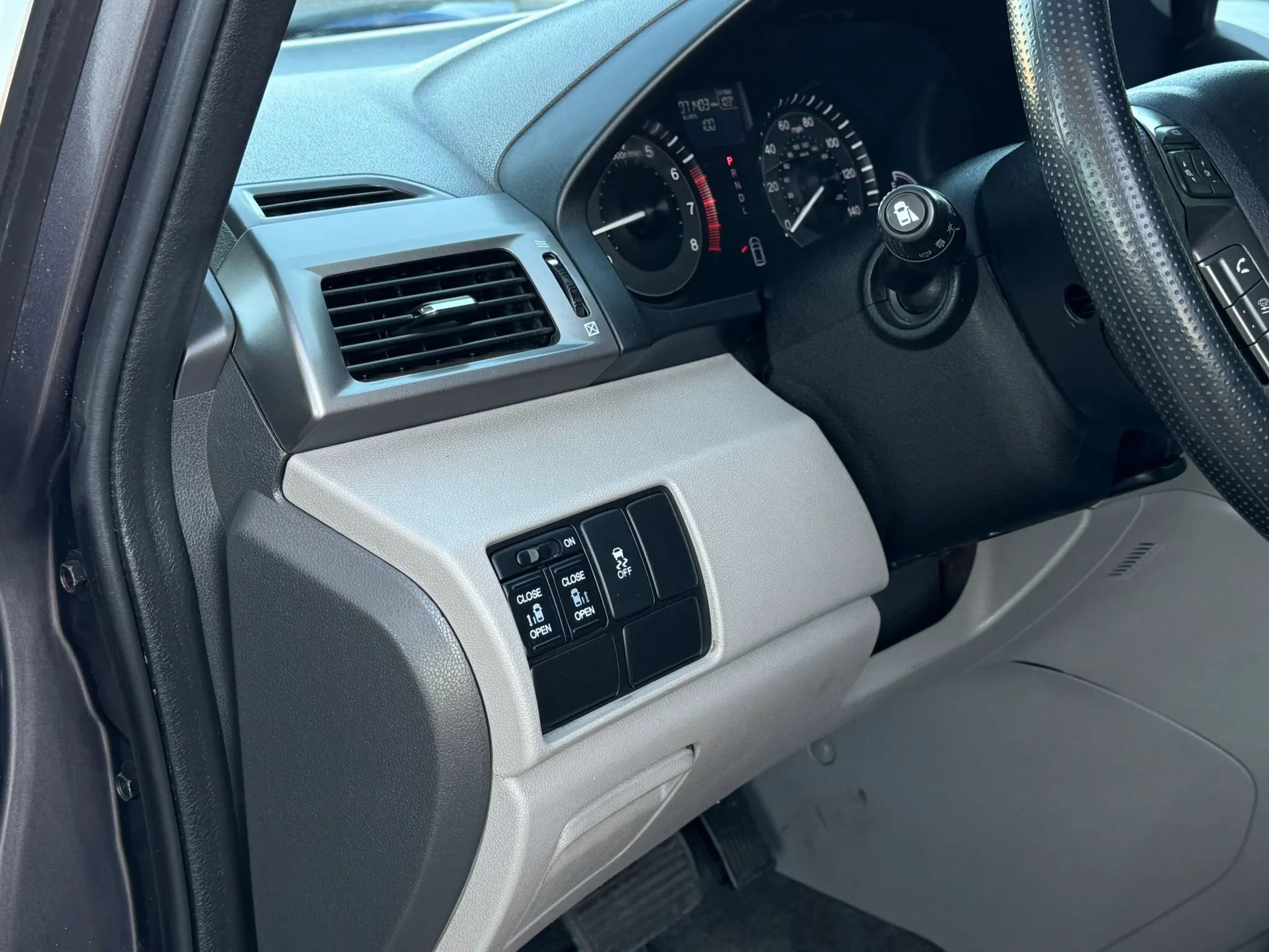 Used 2015 Honda Odyssey EX image 11