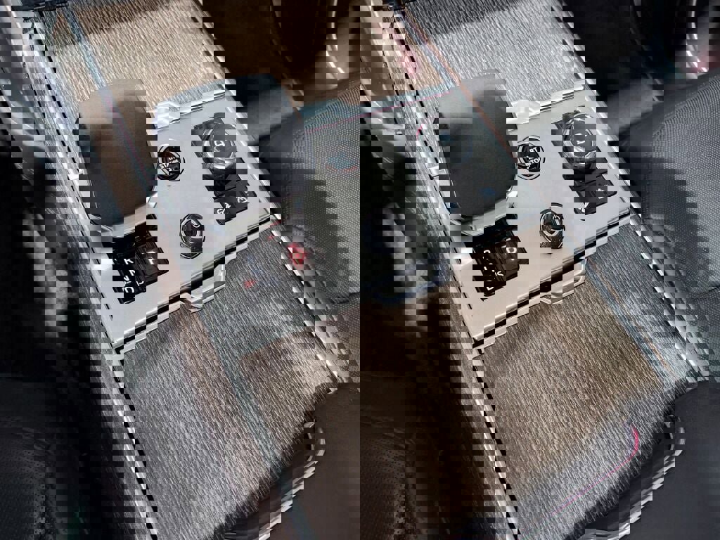 Used 2023 Land Rover Range Rover SE AWD/4WD image 12