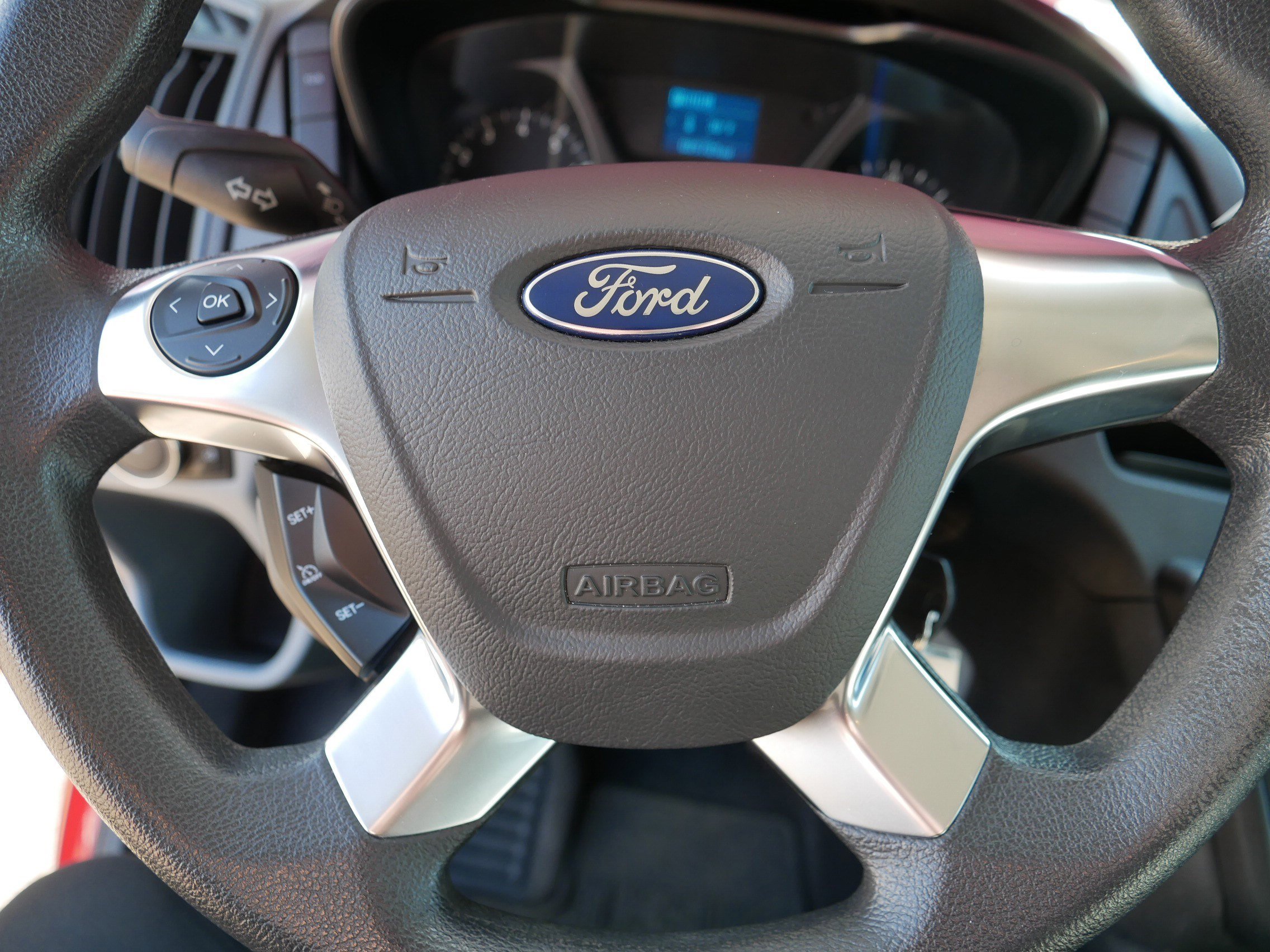 Used 2015 Ford Transit 350 XLT image 25