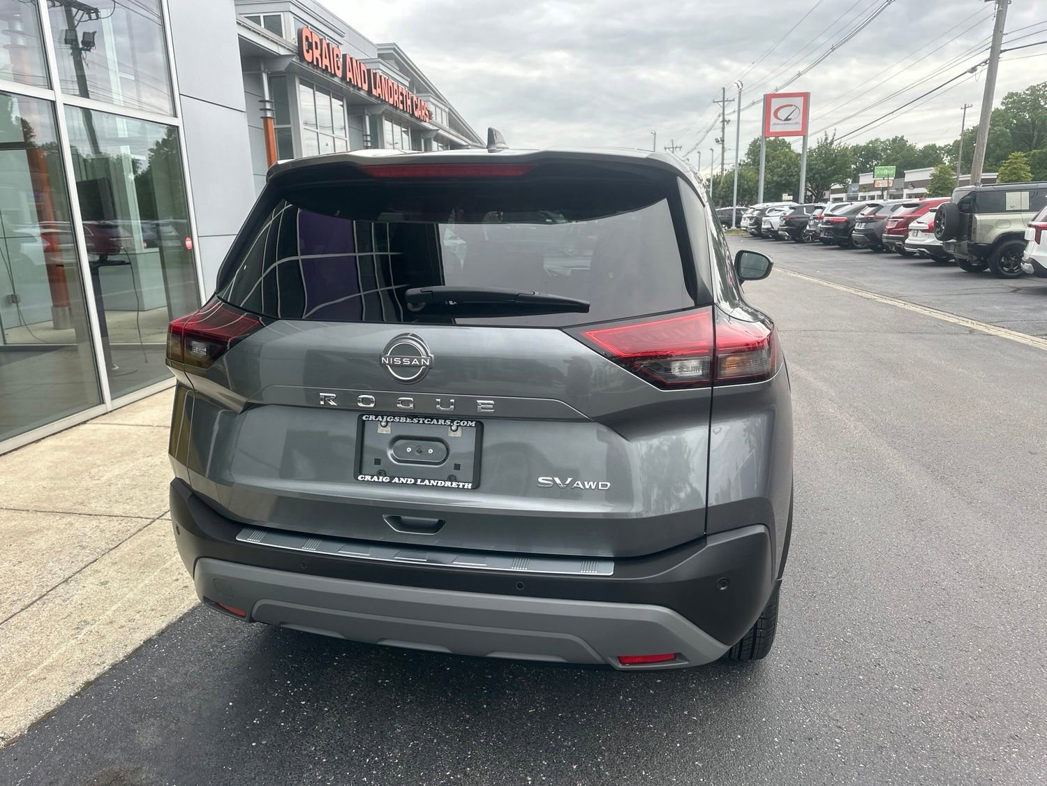 Used 2023 Nissan Rogue SV AWD/4WD image 4