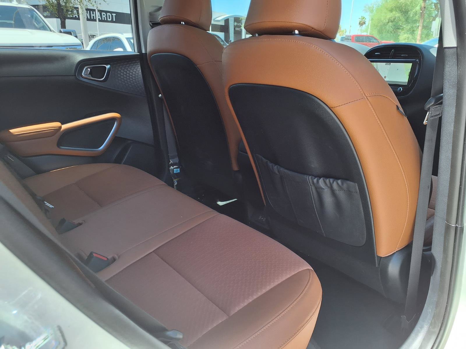 Used 2025 Kia Soul EX FWD image 12