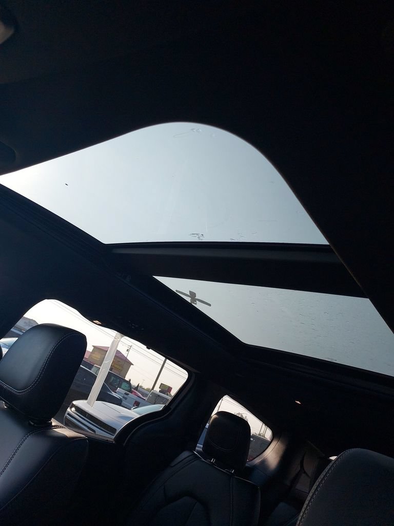 New 2026 Chrysler Pacifica Select FWD image 23