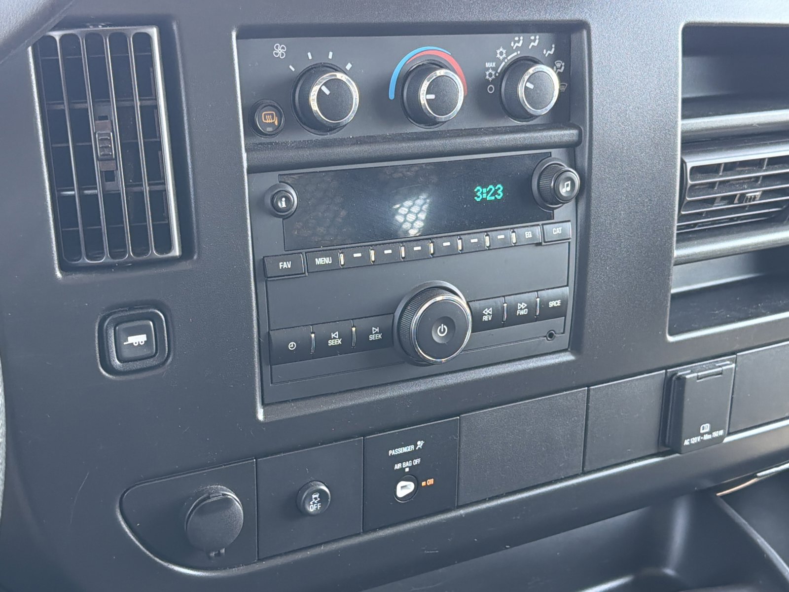 Used 2024 GMC Savana 2500 w/ Driver Convenience Package RWD image 15