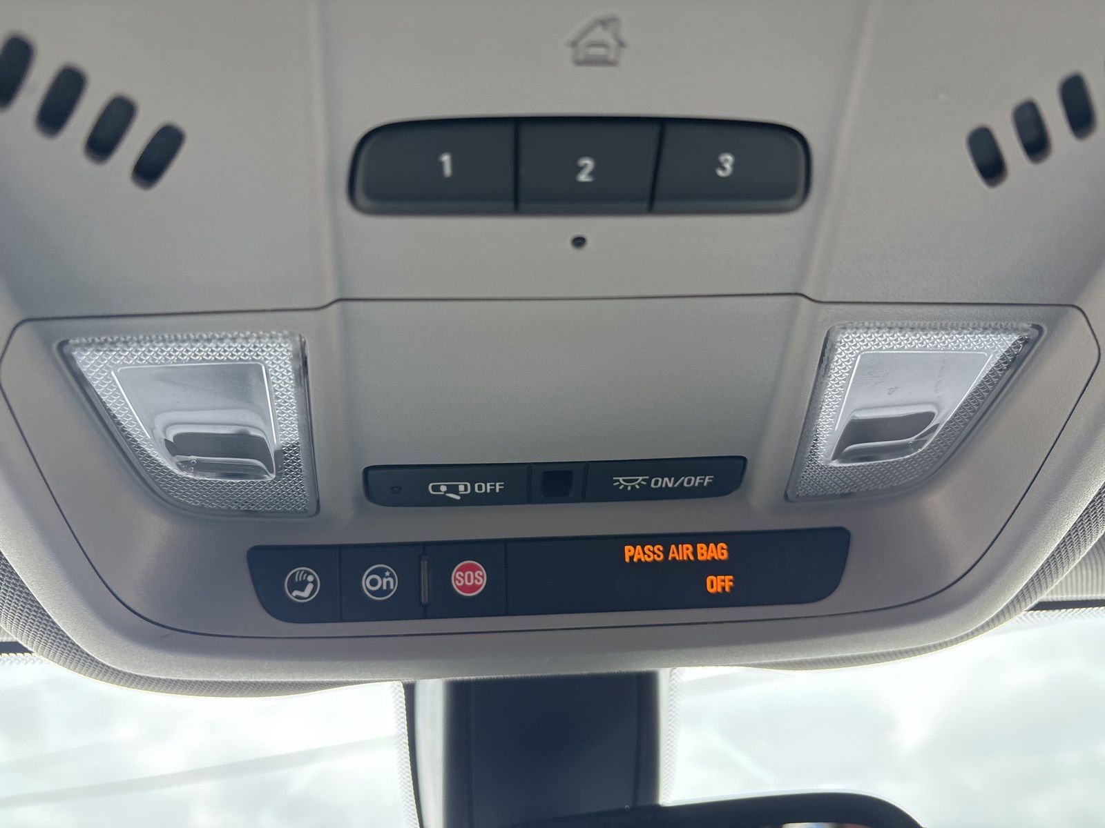 Used 2019 Chevrolet Equinox Premier image 20
