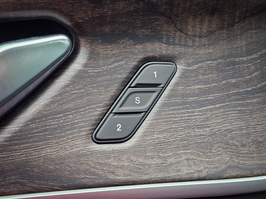 New 2025 Jeep Grand Cherokee L Limited image 10