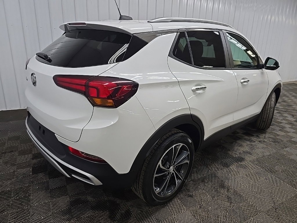 Used 2022 Buick Encore GX Select image 10